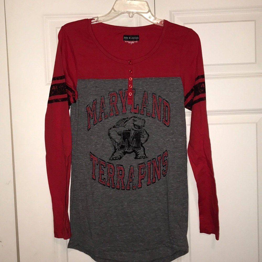 Long sleeve college tee